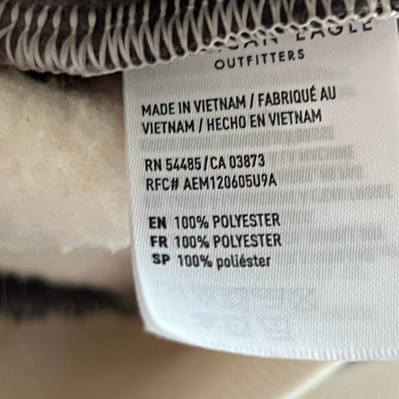 American Eagle Chocolate Brown and Cream Fluffy Hoodie Size Large NWT - Picture 5 of 5